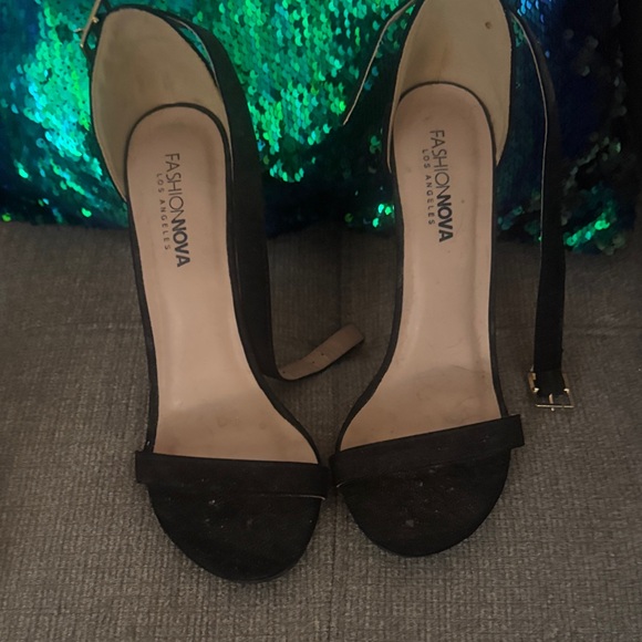 Fashion Nova Elegant Black Heels - Picture 1 of 1
